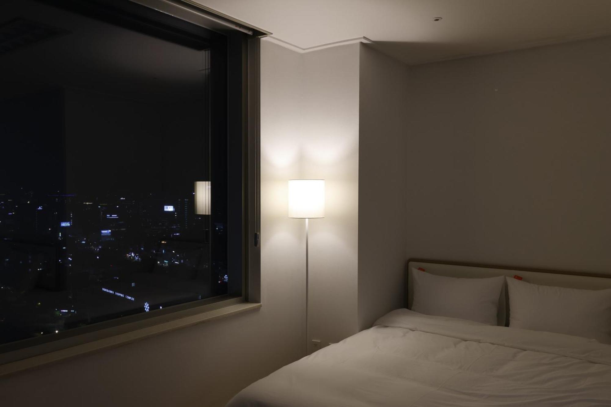 "Grand Opened" Maxtyle Guesthouse Dongdaemun Seúl Exterior foto